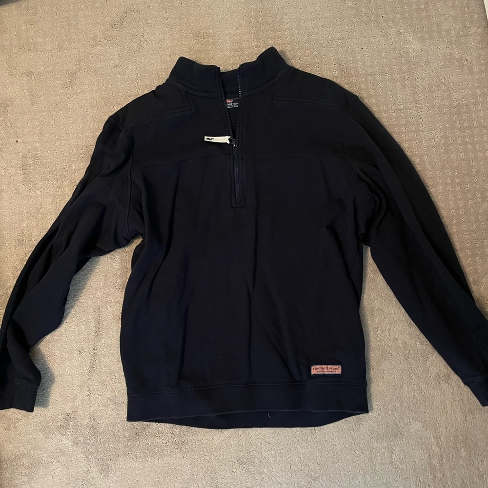 Men’s vineyard vines navy blue quarter zip, size medium